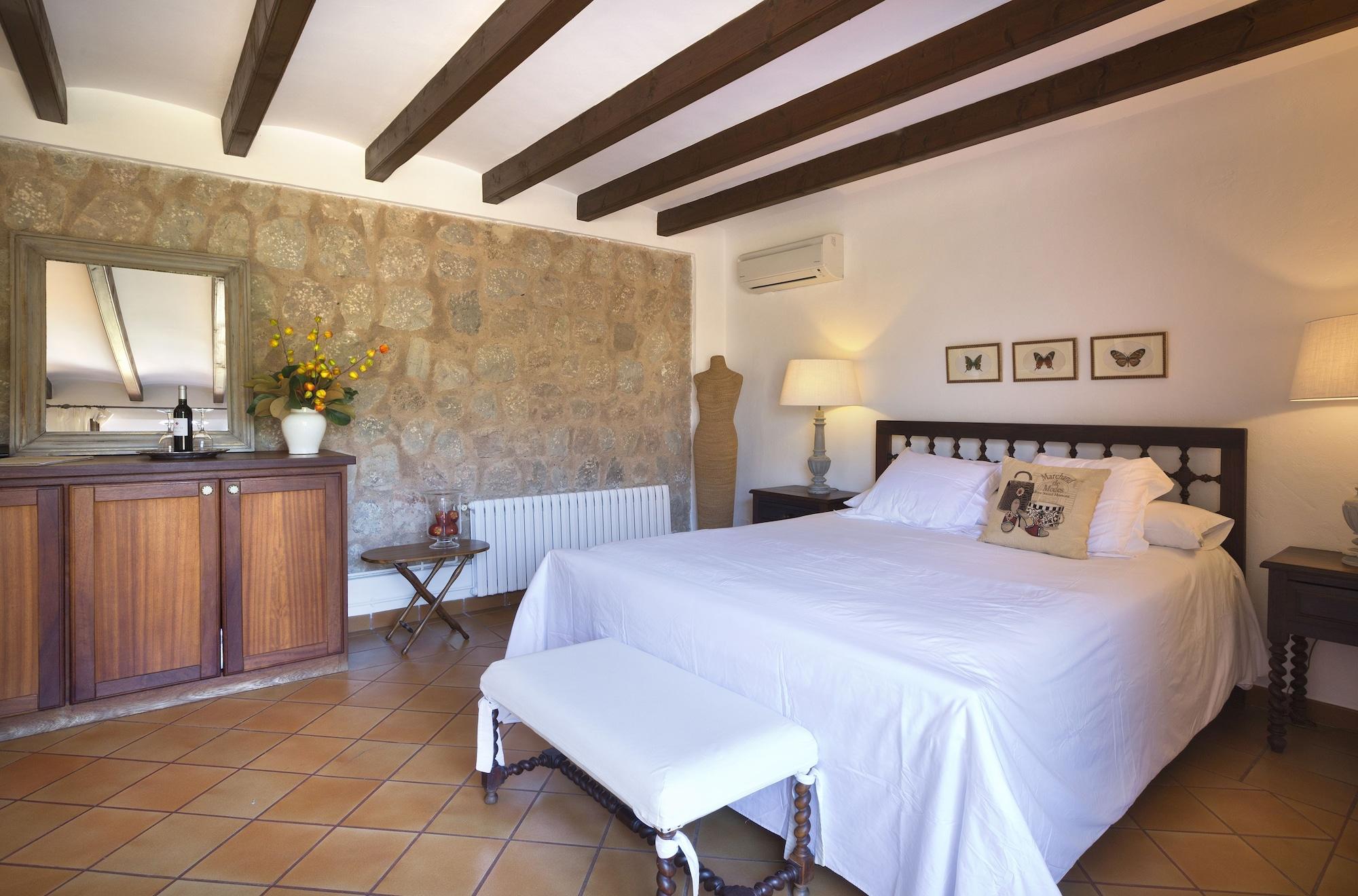 Ca'n Quatre Hotell