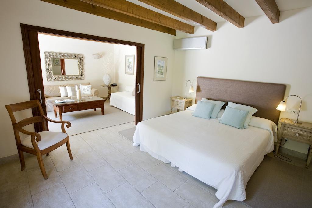 Hotell Ca'n Quatre